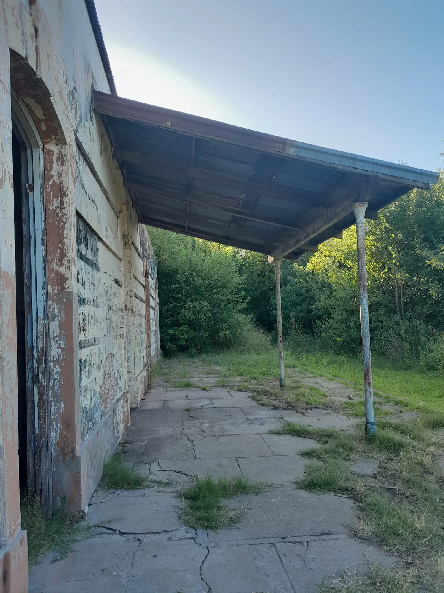Fotografia de la estacion abandonada Maximo Fernandez